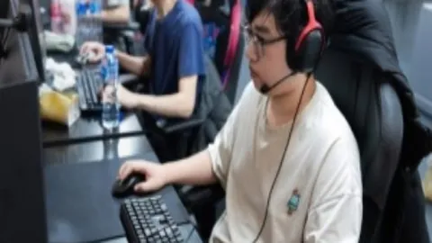 江门暑假热门学习地，学生纷纷聚集学习